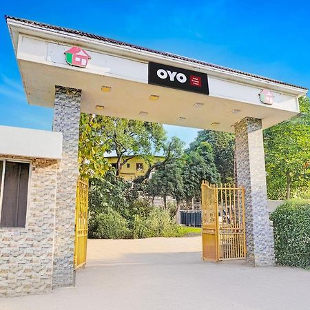 Hotel O Summer House Daman Exterior photo
